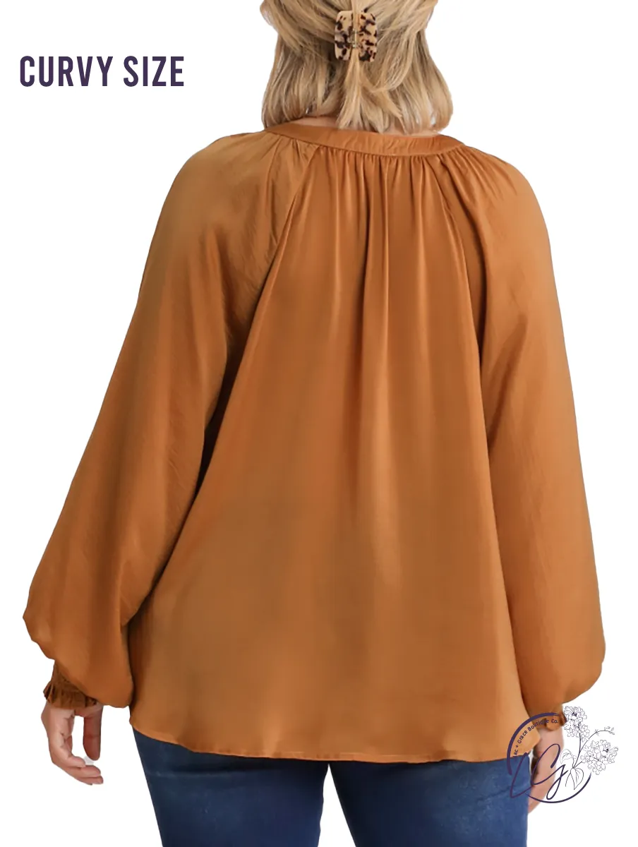 Curvy Light Steps Satin Blouse