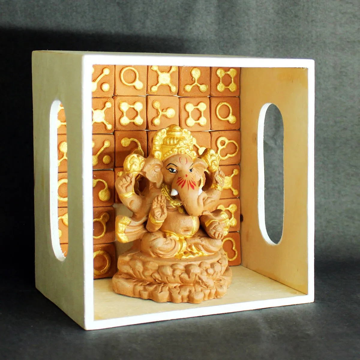 Handmade Terracotta Ganpati Idol- Little(XS)