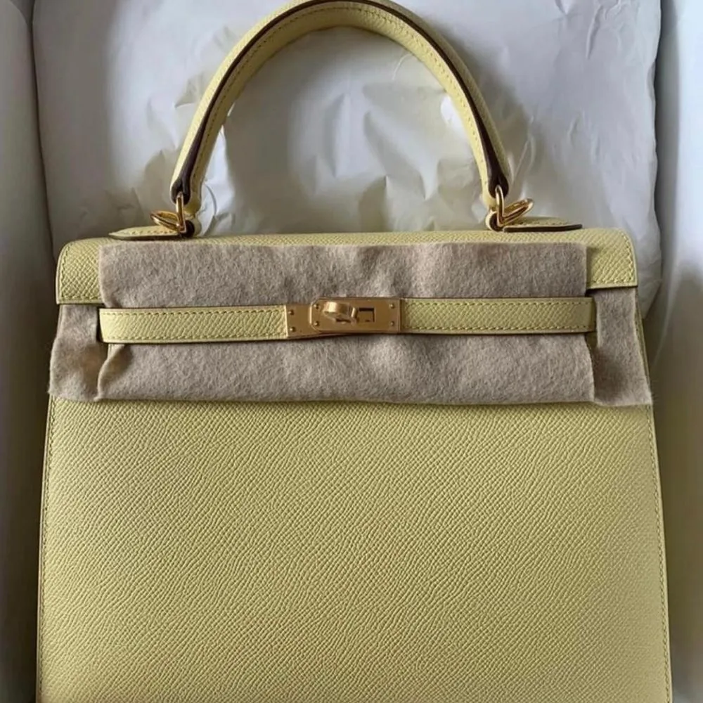 Hermès Kelly 25 Jaune Poussin Sellier Epsom Gold Hardware GHW