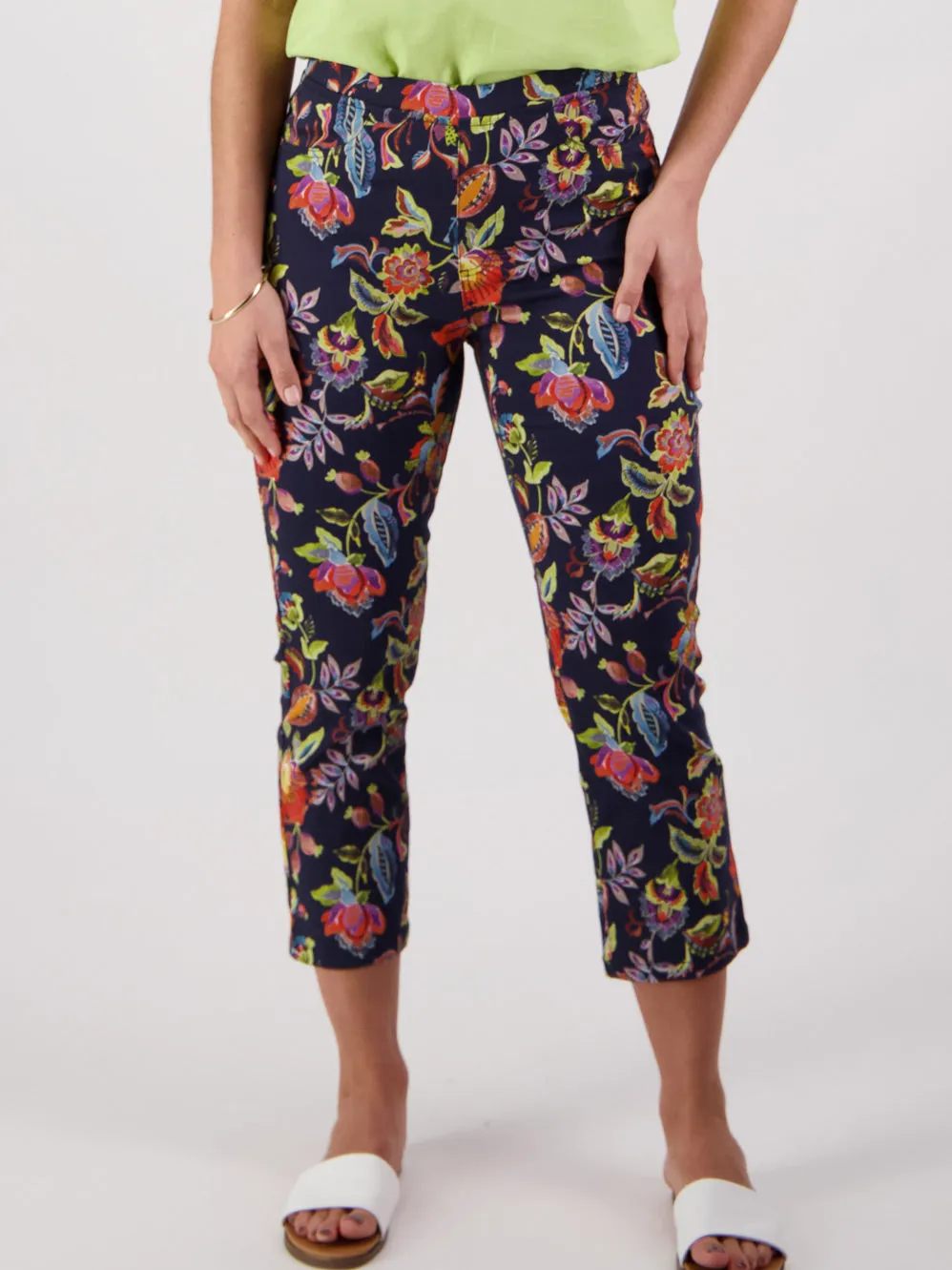 VASSALLI PRINT SLIM LEG 7/8TH PULL ON PANT