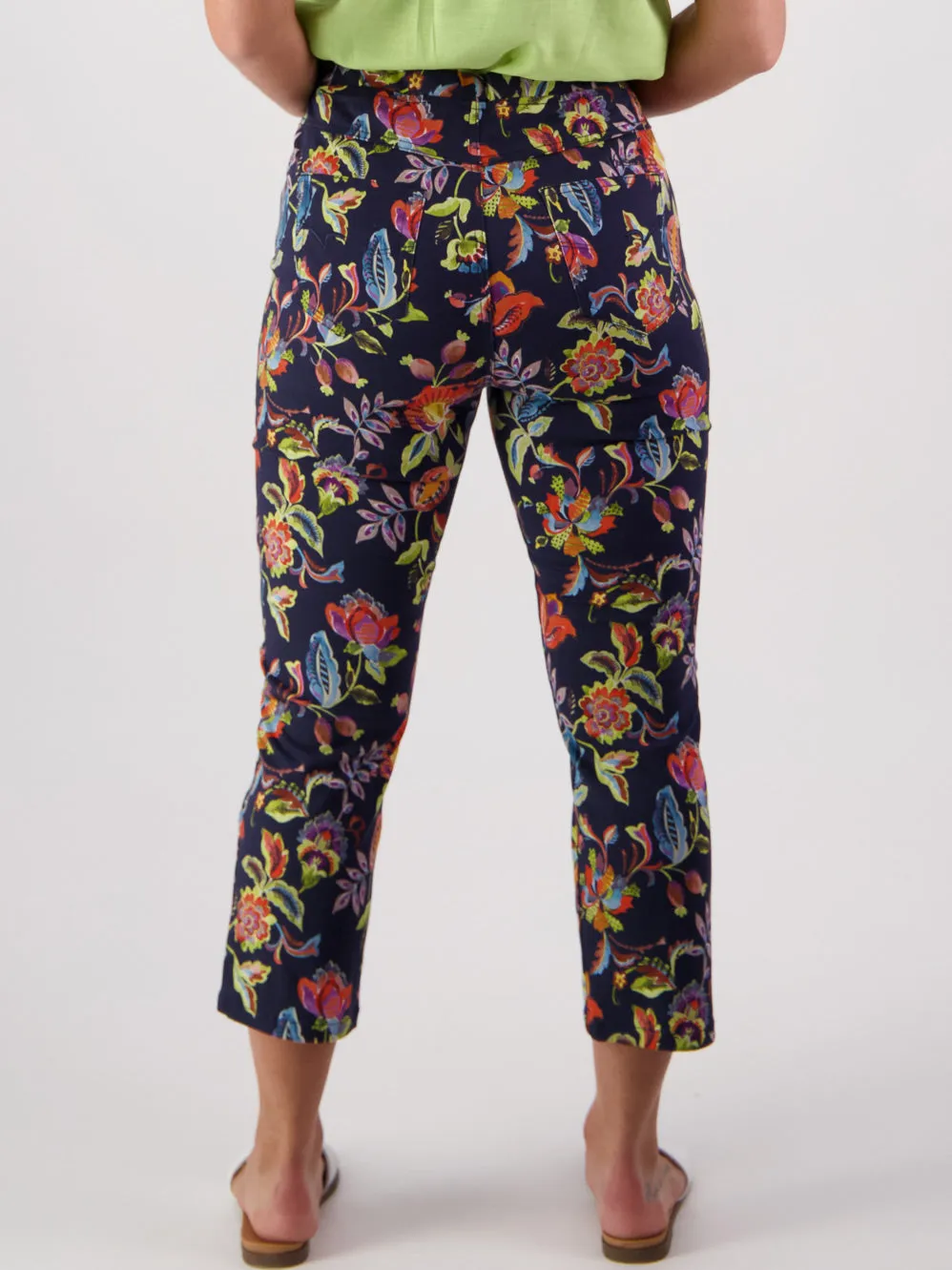 VASSALLI PRINT SLIM LEG 7/8TH PULL ON PANT